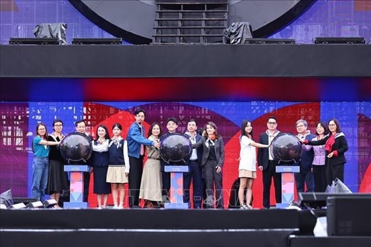 Ngày hội An toàn trực tuyến 'Không Một Mình': Chung tay bảo vệ thế hệ trẻ trong thế giới số