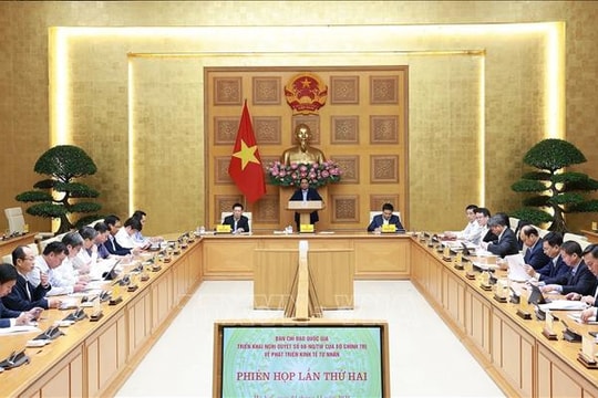 Thủ tướng chủ trì Phiên họp lần thứ 2 của Ban Chỉ đạo phát triển kinh tế tư nhân