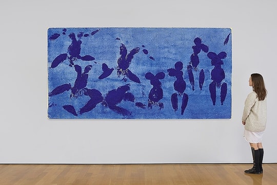 Những bức tranh 'chỉ có màu xanh' giá triệu USD