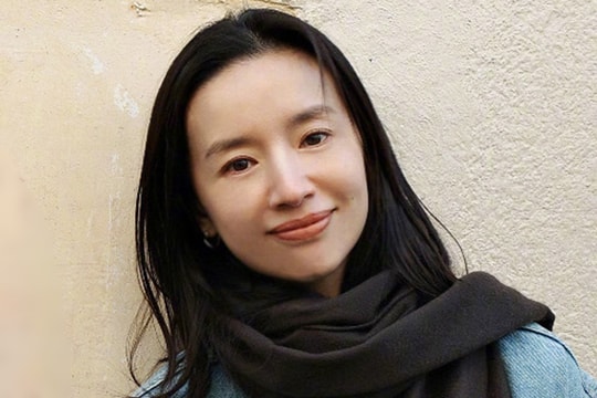 Đổng Khiết giữ dáng nhờ làm việc nhà