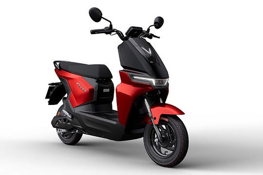 VinFast ra mắt hai xe máy điện không cần bằng lái