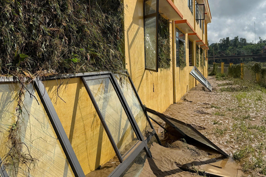 Ba trường ở Thái Nguyên nhận hỗ trợ tái thiết sau bão