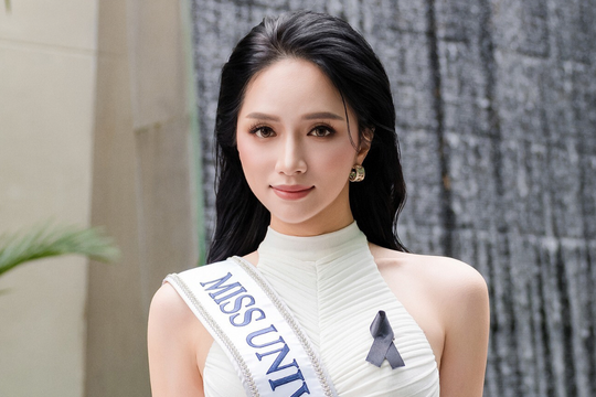 Hương Giang thần thái nhập cuộc Miss Universe, được Missosology khen ngợi