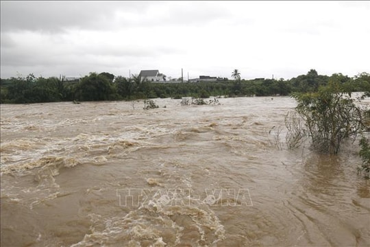 Đã tìm thấy thi thể bé gái bị lũ cuốn trôi do vỡ hồ chứa ở Lâm Đồng
