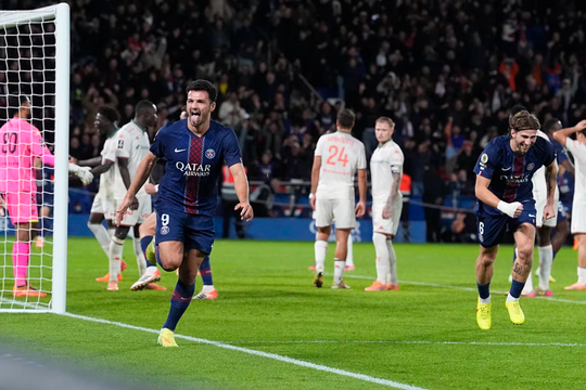 PSG thắng phút cuối ở Ligue 1