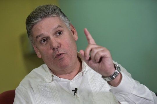 Cuba truy tố cựu bộ trưởng kinh tế tội gián điệp