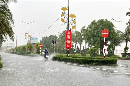 Quảng Trị dồn sức ứng phó sạt lở và ngập lụt tại nhiều địa phương