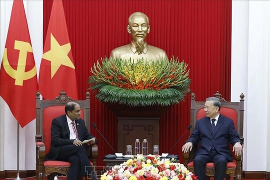 Tổng Bí thư Tô Lâm tiếp Đại sứ Singapore tại Việt Nam