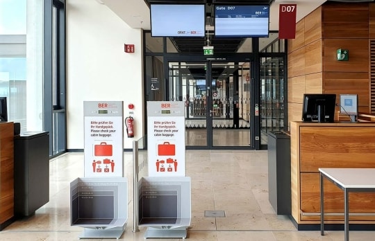 Lý do nhiều người Việt muốn xách tay hành lý lên máy bay