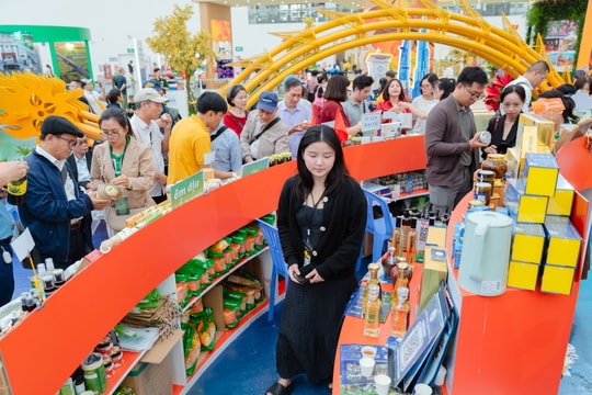 Hội chợ Mùa thu hội tụ hơn 3.000 gian hàng