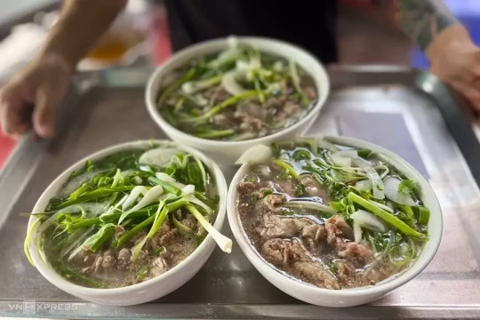 Tại sao đến mùa đông là bạn lại không thể ngừng ăn?