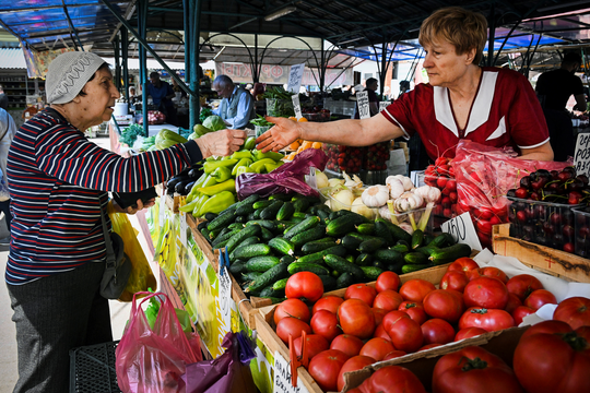 Người Nga 'thắt lưng, buộc bụng'