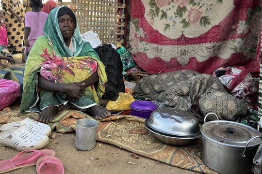 Người dân kể cảnh thi thể chất trên đường phố trong vụ thảm sát ở Sudan