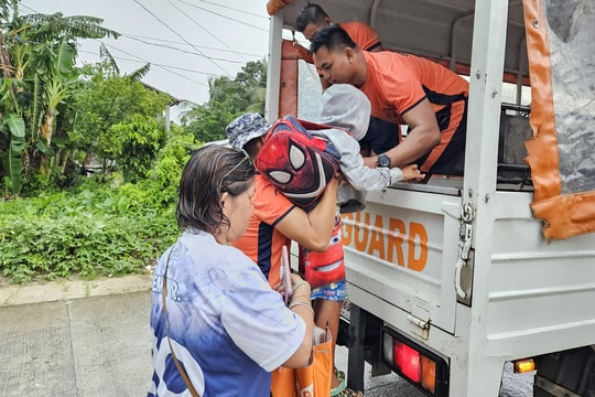 Philippines áp lệnh sơ tán bắt buộc trước bão Kalmaegi