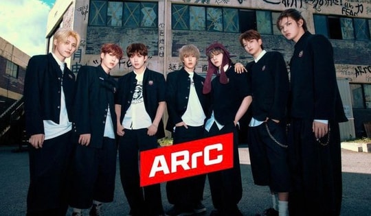 Korea Spotlight 2025 "cháy vé" tại Việt Nam: Bữa tiệc âm nhạc kết nối K-pop và khán giả Việt