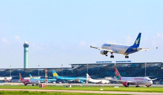 Bộ Xây dựng sẽ quyết định giá tối đa vé máy bay nội địa hạng phổ thông