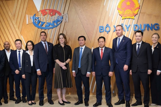 Quốc vụ khanh Thụy Điển thăm Việt Nam, thảo luận hợp tác dự án đường sắt Bắc Nam