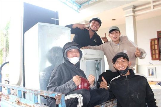 Lâm Đồng: Sửa chữa điện máy, điện lạnh miễn phí cho người dân vùng lũ