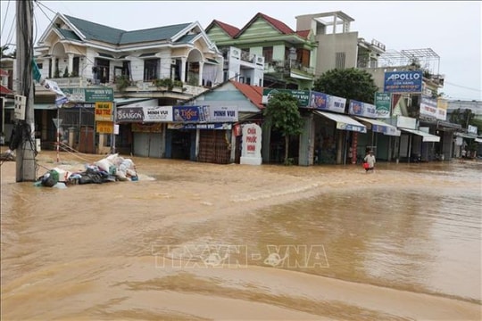 Thời tiết ngày 4/11: Mưa lớn do ảnh hưởng bão Kalmaegi