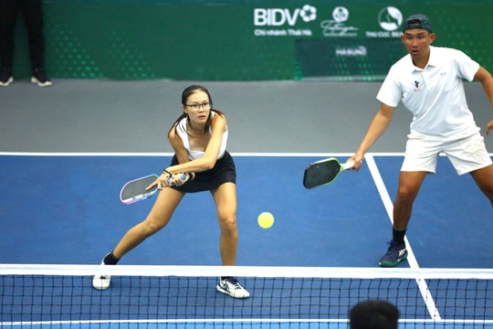 Lưu ý lựa chọn bóng pickleball phù hợp cho người mới bắt đầu
