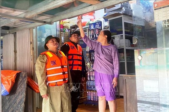 Quảng Trị: Không để người dân tại các vùng bị cô lập do mưa lũ bị đói, rét