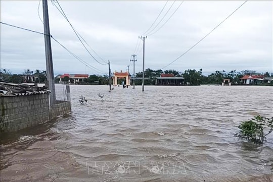 Người dân vùng lưu vực sông Thạch Hãn cảnh giác cao độ với lũ