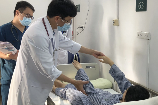 Bác sĩ Việt Nam cứu sống nhiều ca đột quỵ phức tạp
