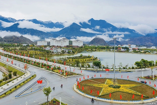 Nghiên cứu xây cao tốc Bảo Hà - Lai Châu dài 200 km