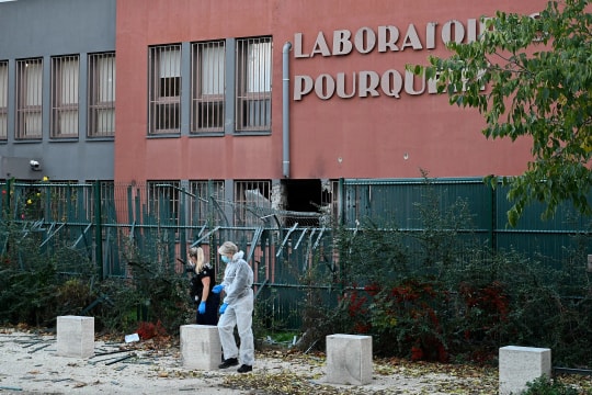 Pháp thu hồi hàng trăm kg vàng trong vụ cướp nhà máy tinh luyện