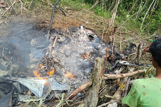 Trực thăng quân sự Philippines rơi khi cứu trợ bão Kalmaegi