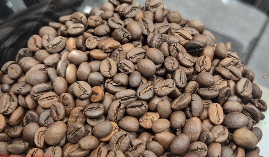 Giá cà phê hôm nay 4-11: Tăng vọt