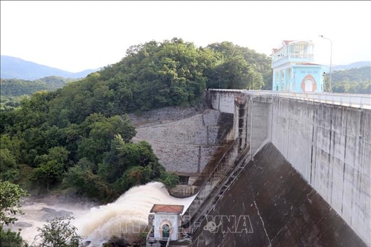 Khánh Hòa điều tiết hợp lý nguồn nước các hồ chứa ứng phó với bão số 13