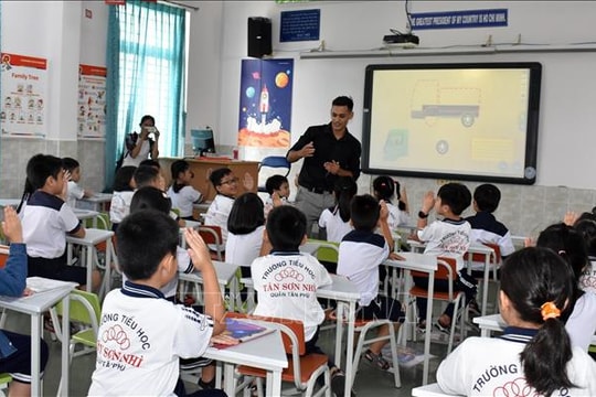 Thành phố Hồ Chí Minh: Trường học theo dõi sát diễn biến mưa bão để kịp thời ứng phó