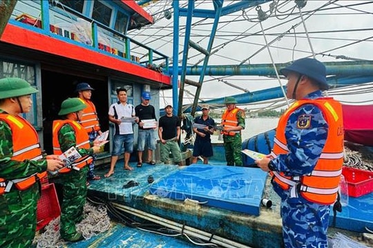 Ứng phó bão số 13: Đà Nẵng yêu cầu di dời dân khỏi vùng nguy hiểm