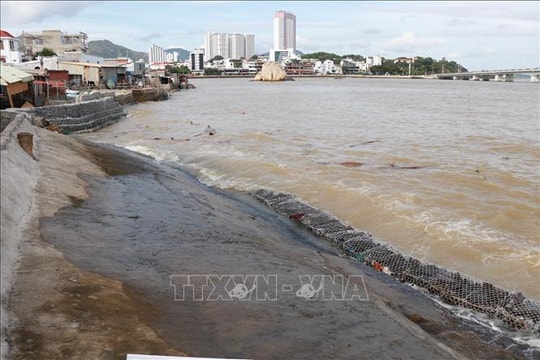 Khánh Hòa tăng cường bảo vệ người dân khu vực có nguy cơ sạt lở, lũ quét