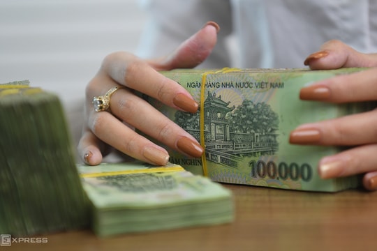 Nên tiết kiệm bao nhiêu tiền mỗi tháng?