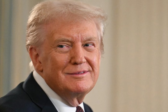 Tòa Tối cao Mỹ khó thay đổi thuế quan của ông Trump ra sao?