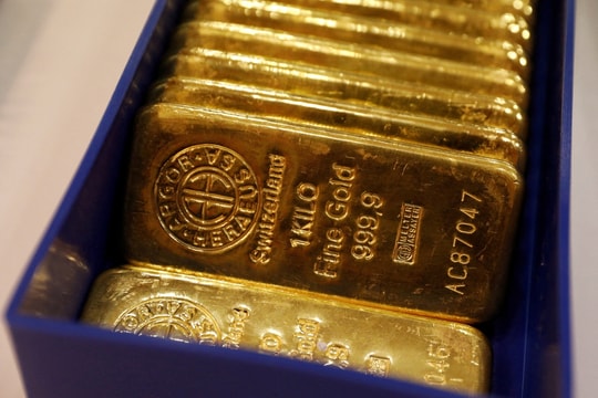 Giá vàng thế giới giảm mạnh