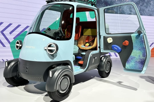 Daihatsu Midget X - xe tải điện siêu nhỏ