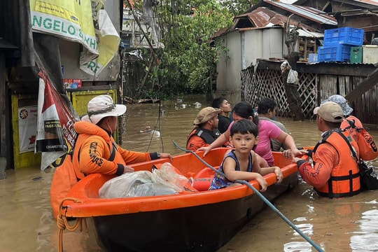 Philippines nguy cơ đối mặt thêm siêu bão