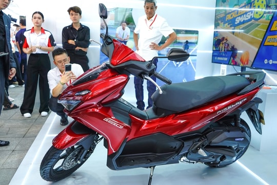 Honda Air Blade 2025 ra mắt, giá từ 42,3 triệu đồng