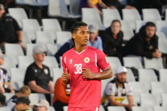 CLB Công an Hà Nội thua đội bóng Australia, mất ngôi đầu bảng