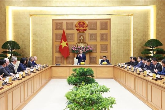 Thủ tướng Phạm Minh Chính tiếp đoàn lãnh đạo doanh nghiệp bán dẫn quốc tế