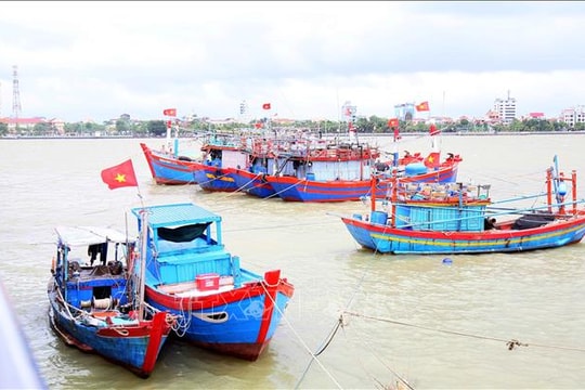 Quảng Trị huy động tổng lực ứng phó bão số 13