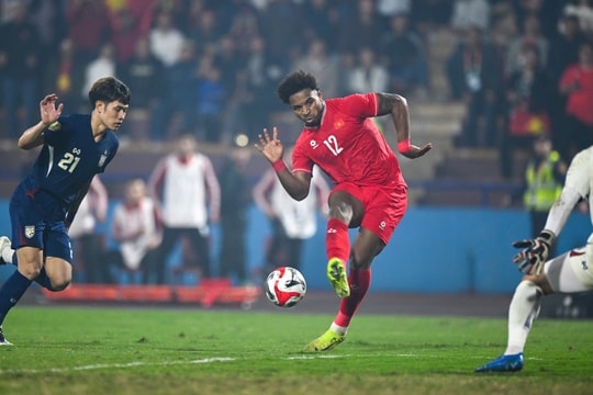 Nguyễn Xuân Son tái xuất tuyển Việt Nam sau 10 tháng