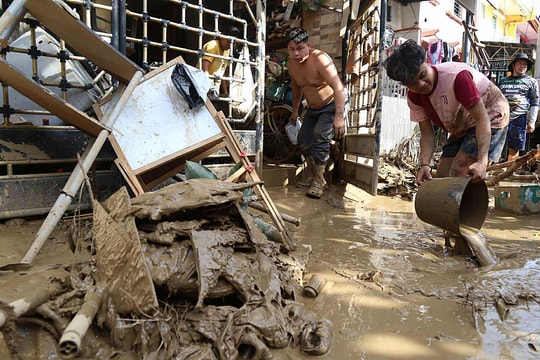 Số người chết do bão Kalmaegi ở Philippines tăng lên 140