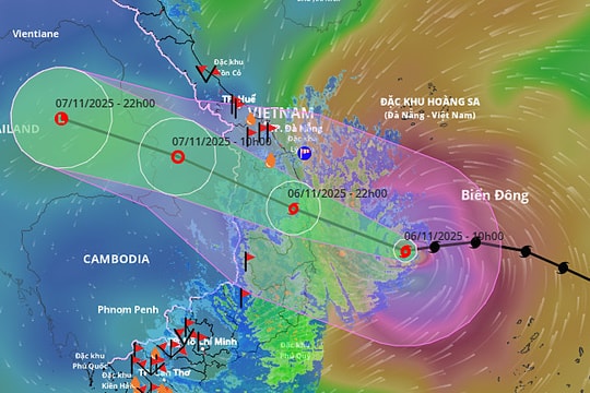 Bão Kalmaegi mạnh lên cấp 15, đổ bộ Quảng Ngãi - Gia Lai chiều nay