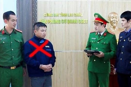 Vờ có 'nguồn tin nóng' để chiếm đoạt 196 triệu đồng của công an 16 địa phương