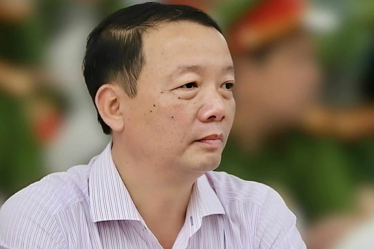 Chủ tịch TP Huế: 'Tôi ấm lòng vì người dân rất chủ động chống lũ'