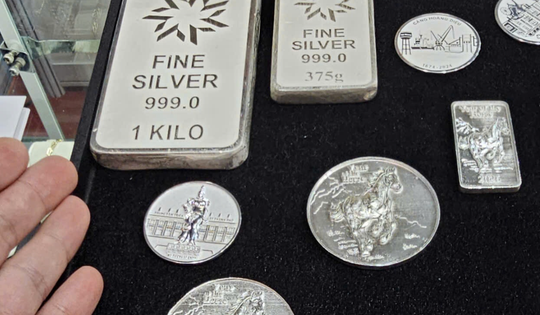 Giá bạc hôm nay 6-11: Tăng trở lại, ngắt chuỗi giảm liên tục